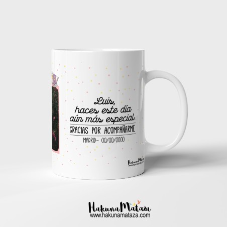 Detalle de la taza con la foto del niño o niña y el mensaje "Mi primera comunión" Detalle de la taza con la foto del niño o niña y el mensaje "Mi primera comunión"