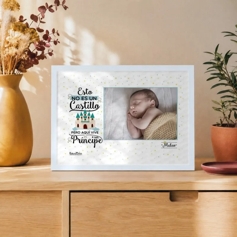 Lámina personalizada con foto - Aquí vive un príncipe | Hakuna Mataza