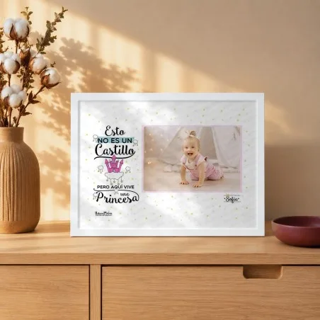 Lámina personalizada con foto - Aquí vive una princesa | Hakuna Mataza