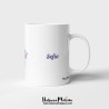 Detalle del diseño de la taza con la frase "Las mujeres ya no lloran, las mujeres facturan"