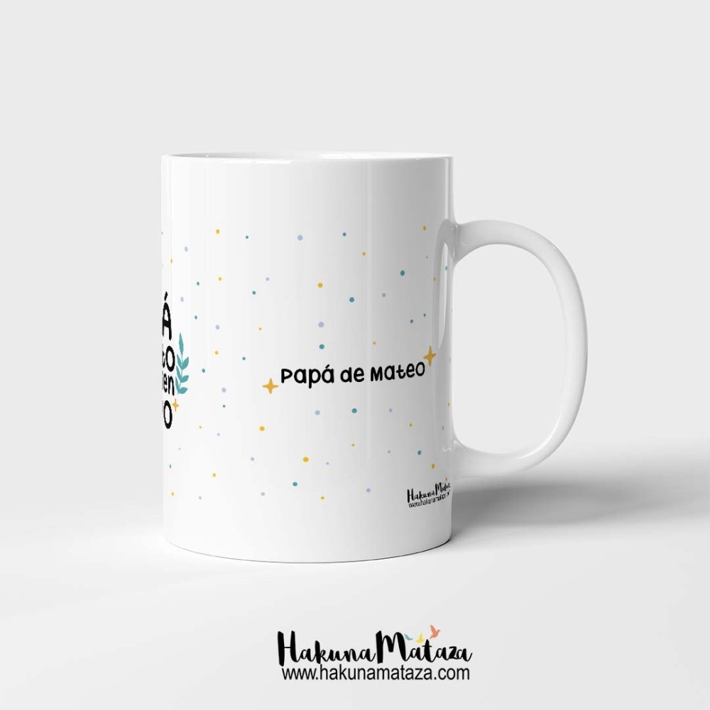 Detalle del diseño de la taza con la frase "Papá novato pero bien guapo"