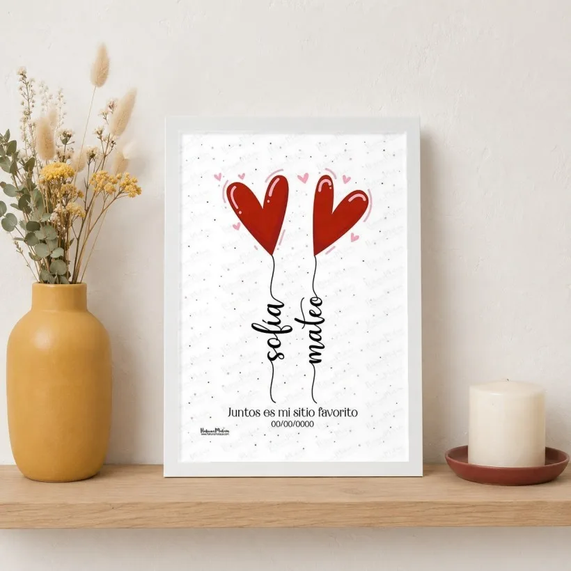 Lámina personalizada - Pareja con globos de corazones y nombres | Hakuna Mataza