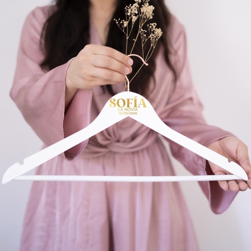 Percha personalizada madera blanca