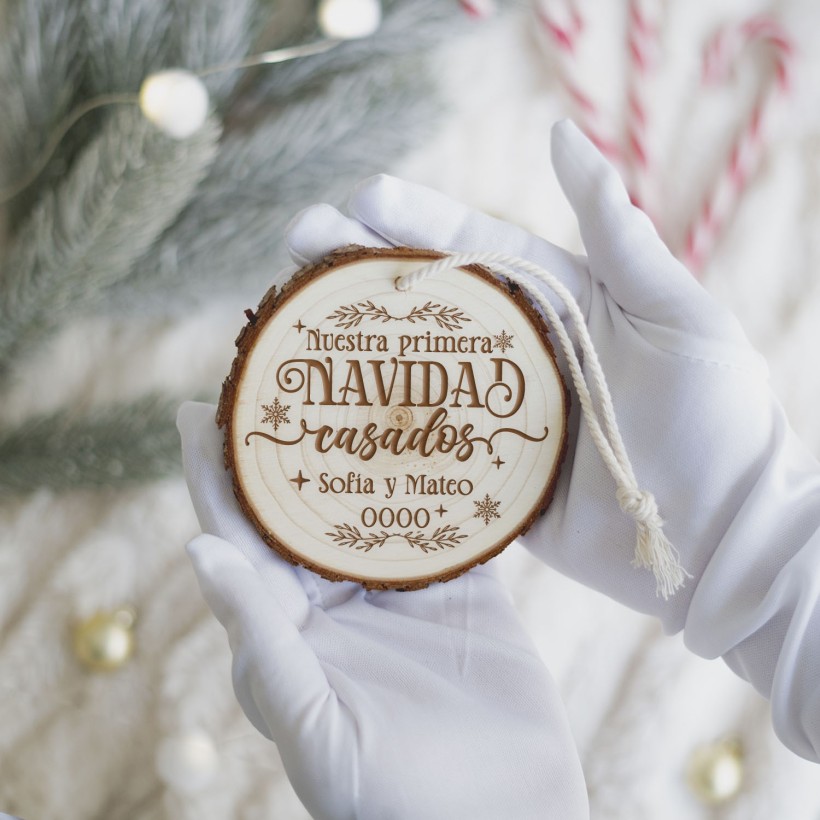 Rodaja árbol de navidad personalizada - Primera Navidad casados