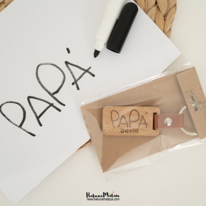 Llavero madera - Escritura infantil personalizada Llavero madera - Escritura infantil personalizada