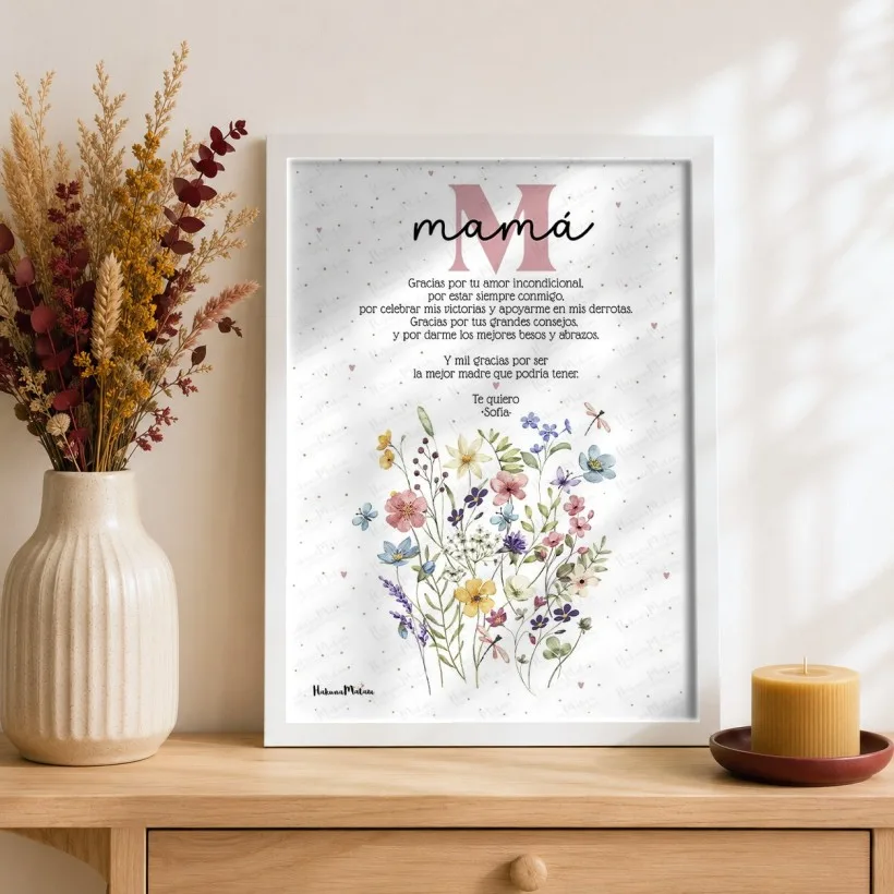 Lámina personalizada para mamá – Inicial floral | Hakuna Mataza