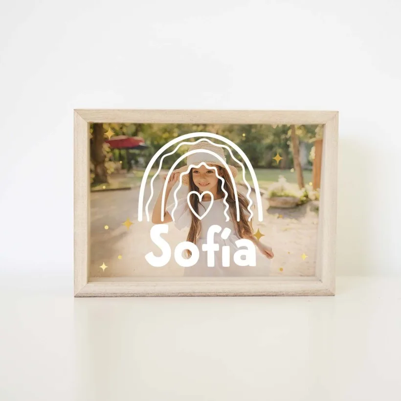 Hucha de madera personalizada - Arcoíris | Hakuna Mataza
