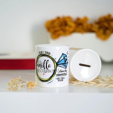 Hucha - ¿Y el anillo pa' cuando? ¡Sois los siguientes! Hucha - ¿Y el anillo pa' cuando? ¡Sois los siguientes!