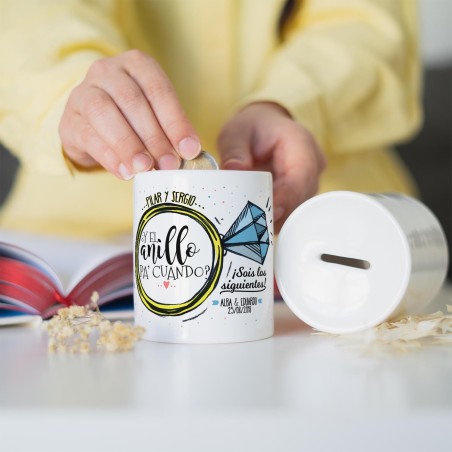 Hucha - ¿Y el anillo pa' cuando? ¡Sois los siguientes! Hucha - ¿Y el anillo pa' cuando? ¡Sois los siguientes!