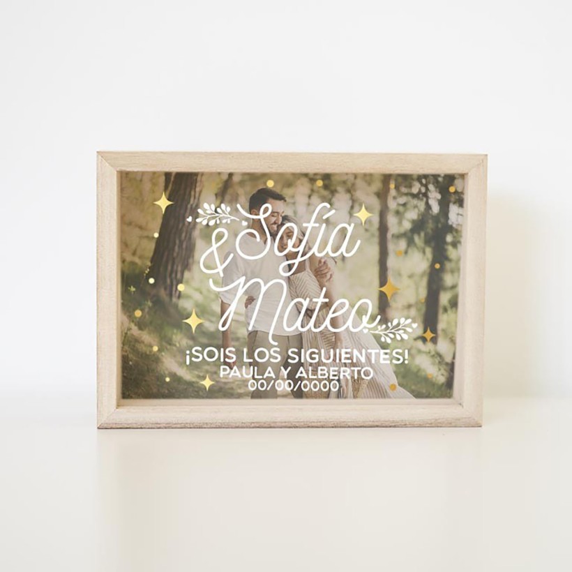 Hucha de madera personalizada - ¡Sois los siguientes!