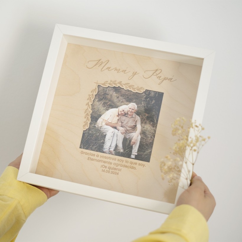 Marco de madera dedicado personalizado - Relieve floral Marco de madera dedicado personalizado - Relieve floral