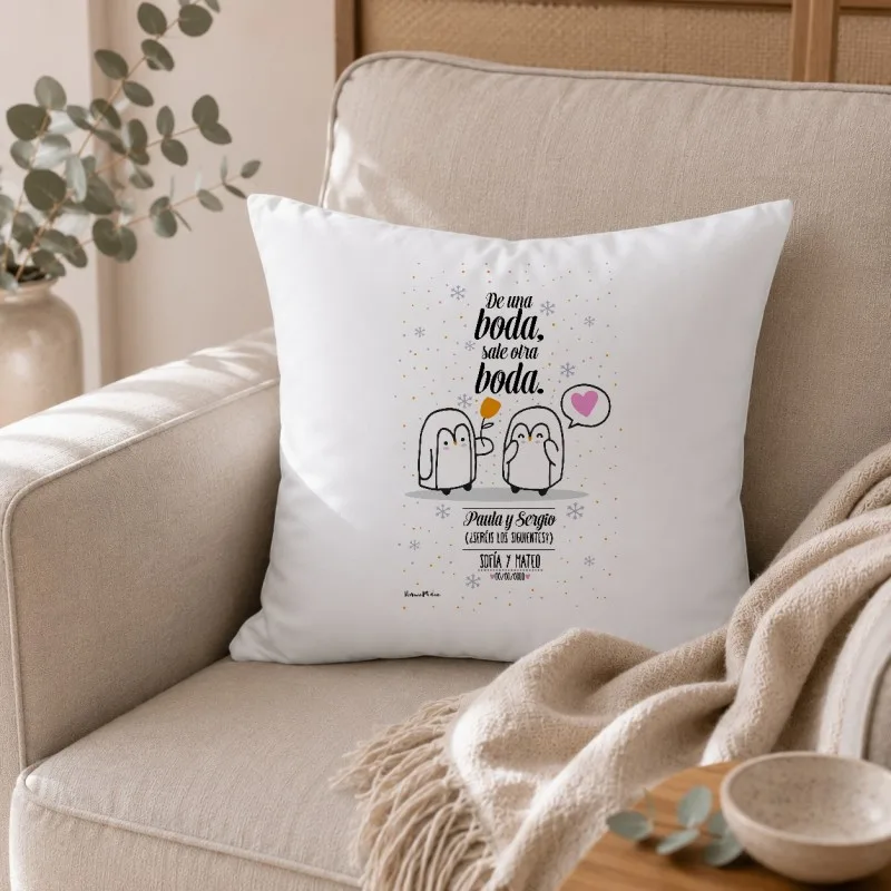 Cojín personalizado - (Pingüinos)De una boda, sale otra boda | Hakuna Mataza
