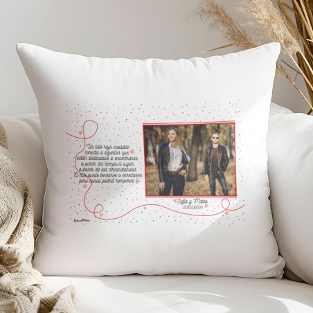 Cojín personalizado con foto - El hilo rojo del destino Cojín personalizado con foto - El hilo rojo del destino