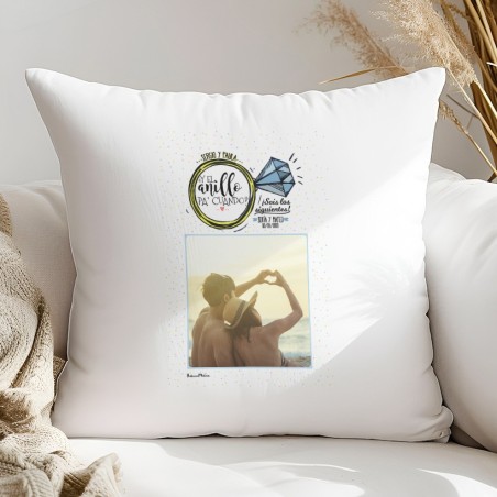 Cojín personalizado con foto - ¿Y el anillo pa' cuando? Sois los siguientes Cojín personalizado con foto - ¿Y el anillo pa' cuando? Sois los siguientes