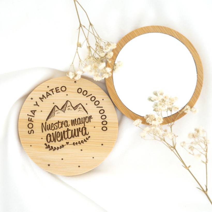 Espejo de madera personalizado - Nuestra mayor aventura