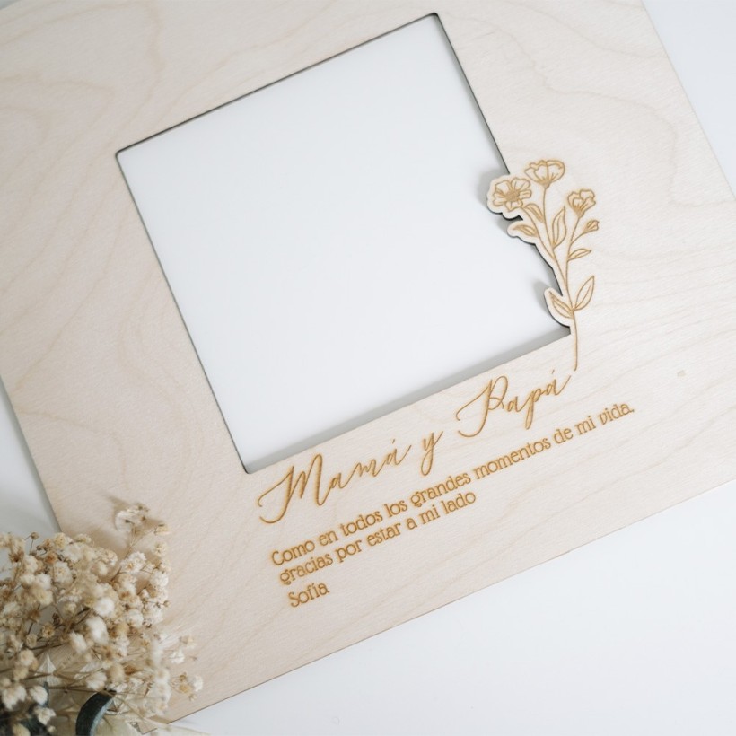 Marco de madera dedicado personalizado - Relieve floral Marco de madera dedicado personalizado - Relieve floral