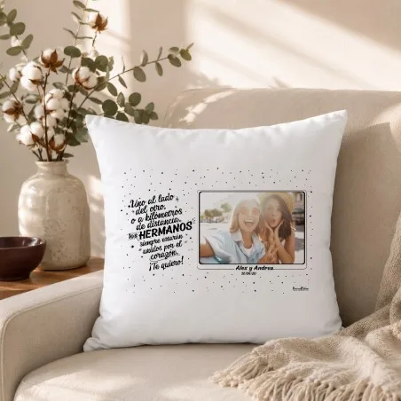 Cojín con foto - Las hermanas / hermanos están unidos por el corazón | Hakuna Mataza