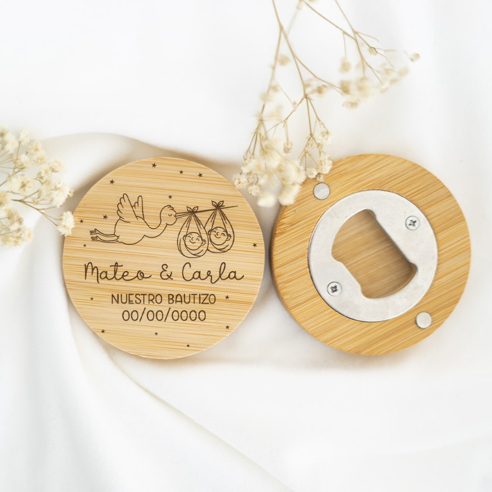 Abridor de madera personalizado - Cigüeña bautizo
