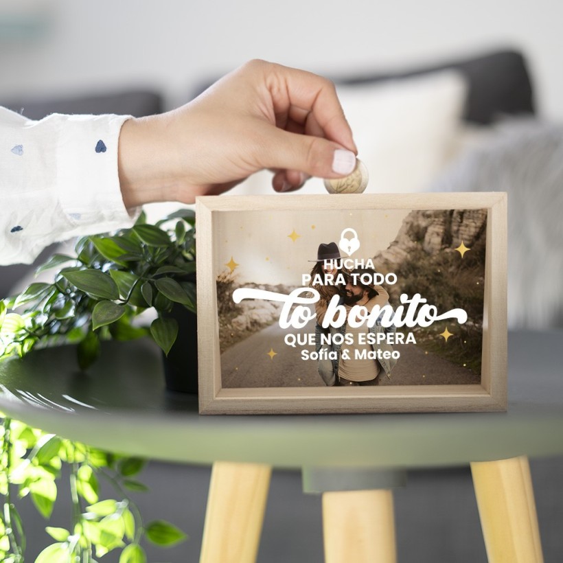 Hucha de madera con foto - Para todo lo bonito que nos espera Hucha de madera con foto - Para todo lo bonito que nos espera