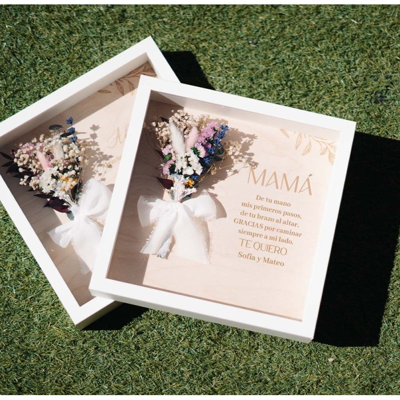 Marco de madera floral dedicado Marco de madera floral dedicado
