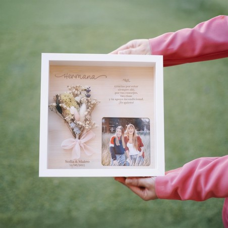 Marco de madera dedicado personalizado - Foto y flores preservadas