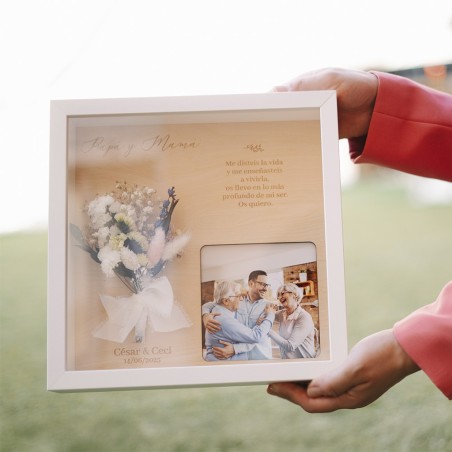 Marco de madera dedicado personalizado - Foto y flores preservadas