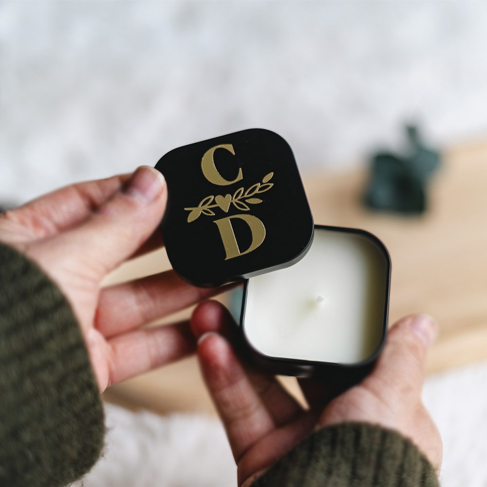 Vela personalizada en caja metálica - Bodas